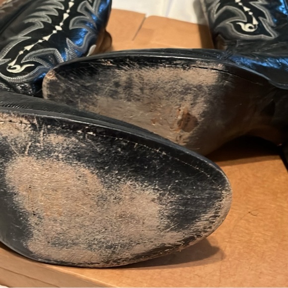 Tony Lama - Picture 4 of 6